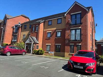2 Bed Flat, Millers Brow Walk, M9