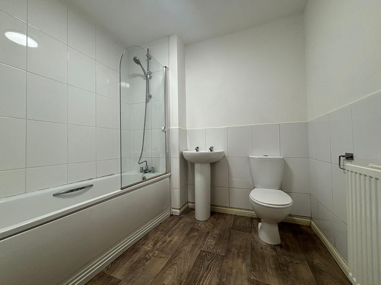 2 Bed Flat, Millers Brow Walk, M9 photo 3