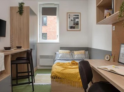Studio Flat, Cliveland St, B19
