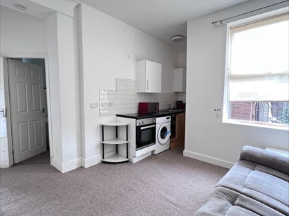 1 Bed Flat, Hawthorne Road, L20