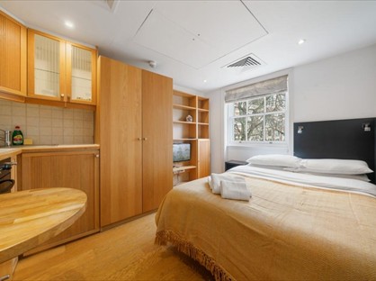 Studio Flat, Cartwright Gardens, WC1H