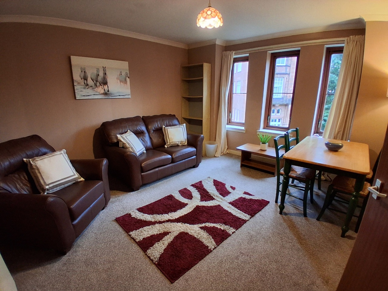 2 Bed Flat, Herbert St, G20 photo 2