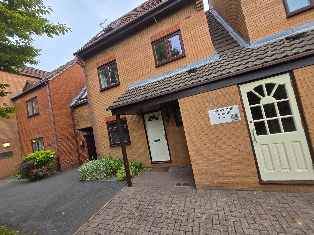 1 Bed Flat, Turnstone Wharf, NG7