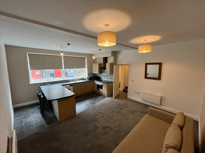 1 Bed Flat, Lower Hillgate, SK1