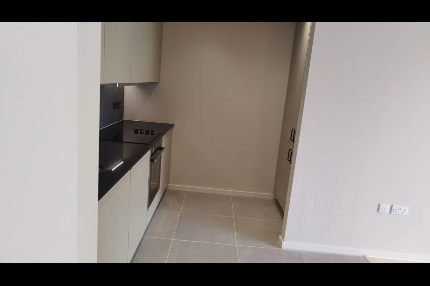 1 Bed Flat, Chester Road, M15 photo 4