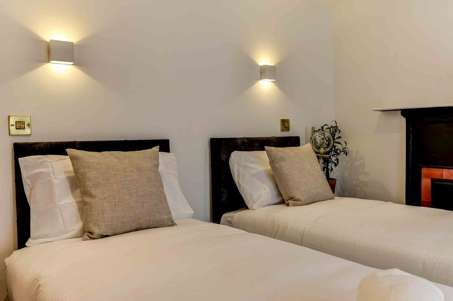 2 Bed Flat, Marine Square, BN2 photo 5