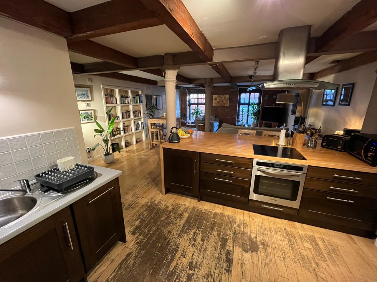2 Bed Flat, Bloom Street, M3 photo 3