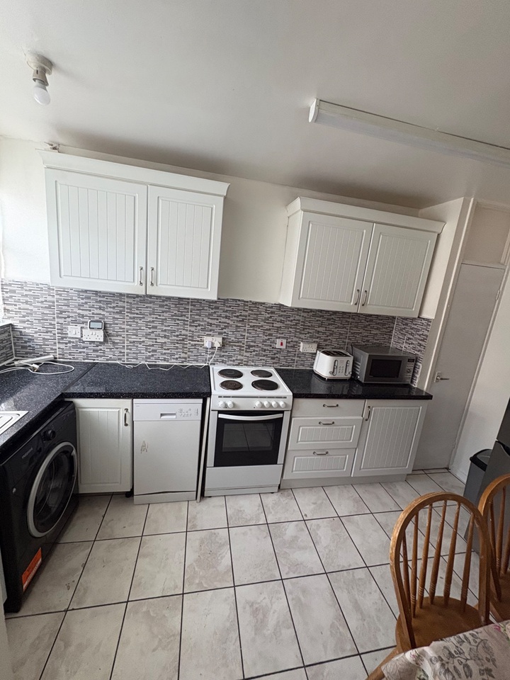 3 Bed Maisonette, Granville Road, LS9