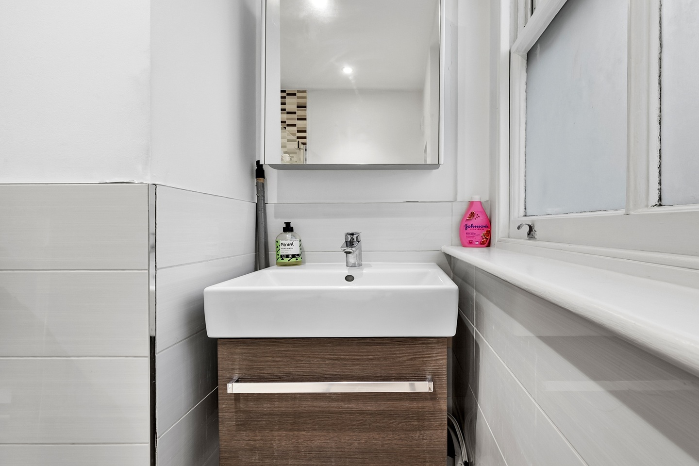 1 Bed Flat, Rupert Street, W1D photo 5