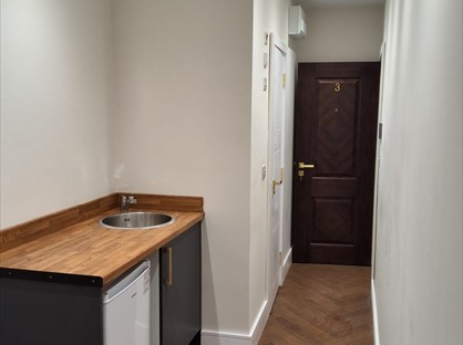 Studio Flat, Tollington Road, N7