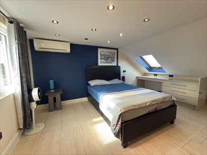 2 Bed Maisonette, Beehive Lane, IG1