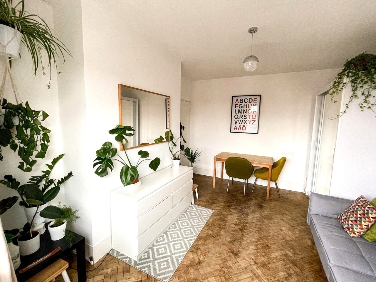 2 Bed Flat, Clapham, SW4 photo 3