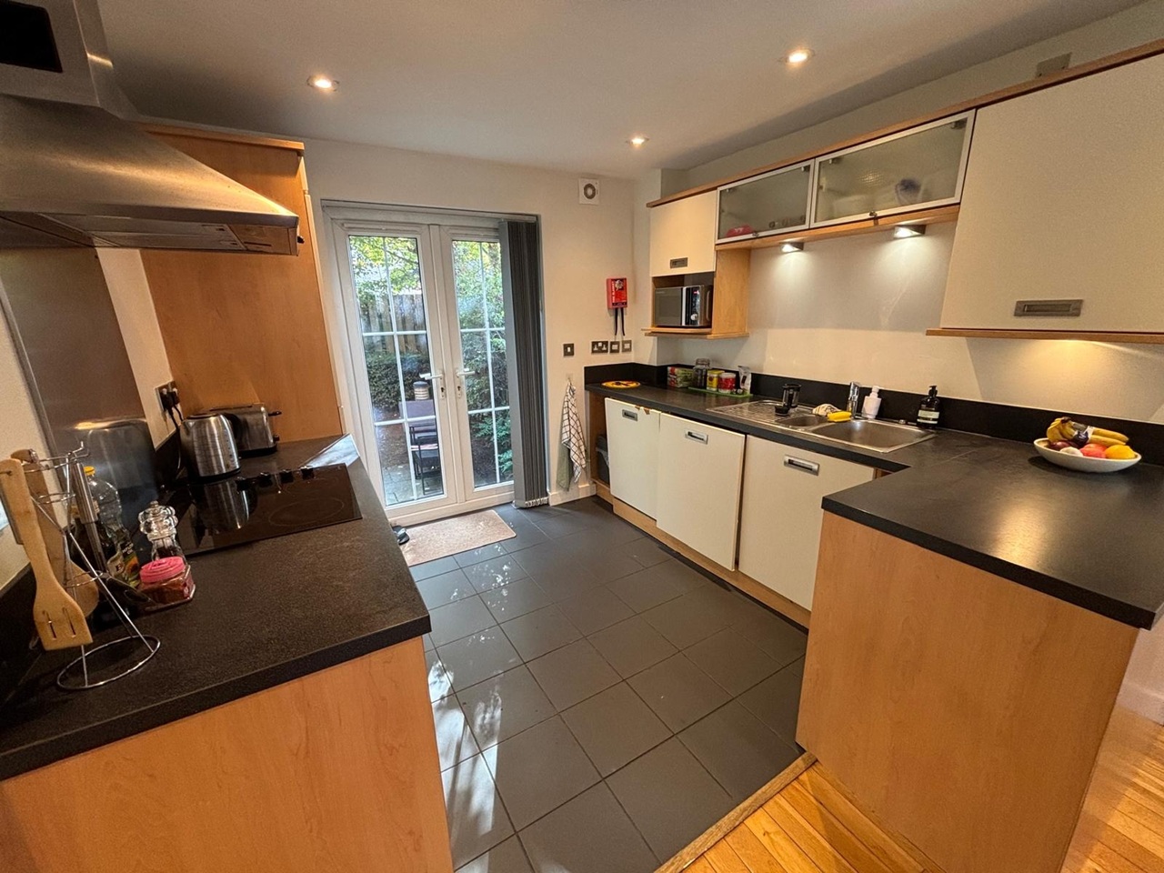 2 Bed Flat, The Junxion, LS5 photo 5