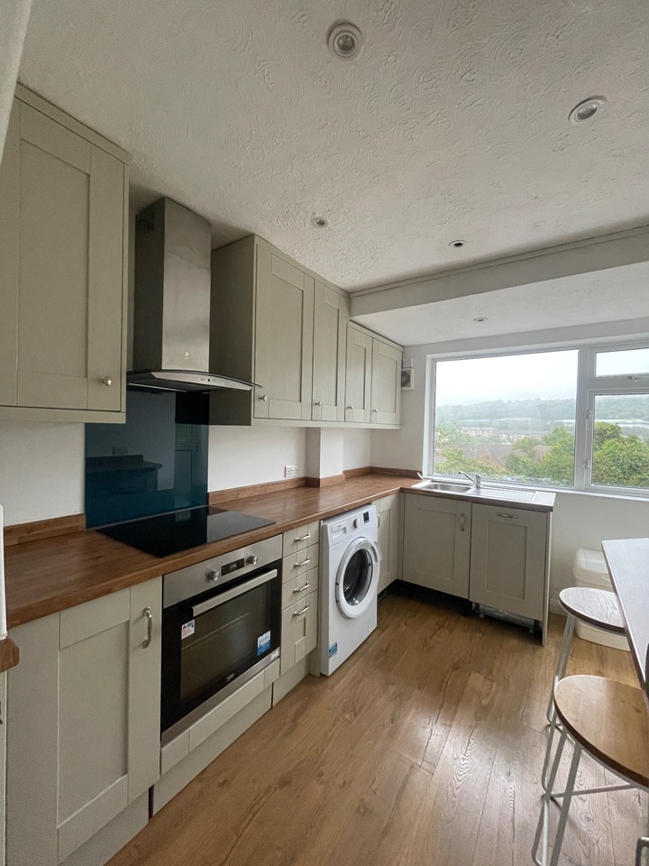4 Bed Terraced House, Widdicombe Way, BN2