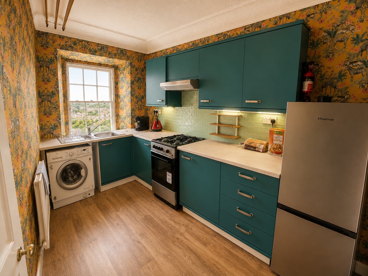 3 Bed Flat, Edinburgh, EH4 photo 4