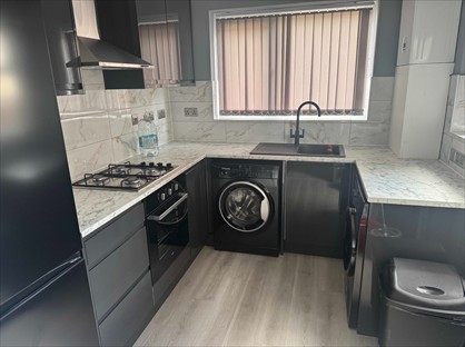 Room in a Shared House, Weldon Street, L4