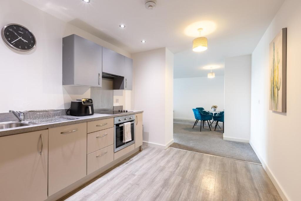 2 Bed Flat, Adeplhi Street, M3 photo 4