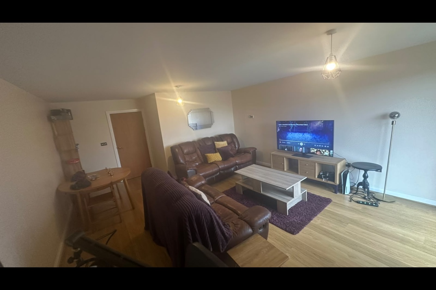 1 Bed Flat, Penstone Court, CF10 photo 4