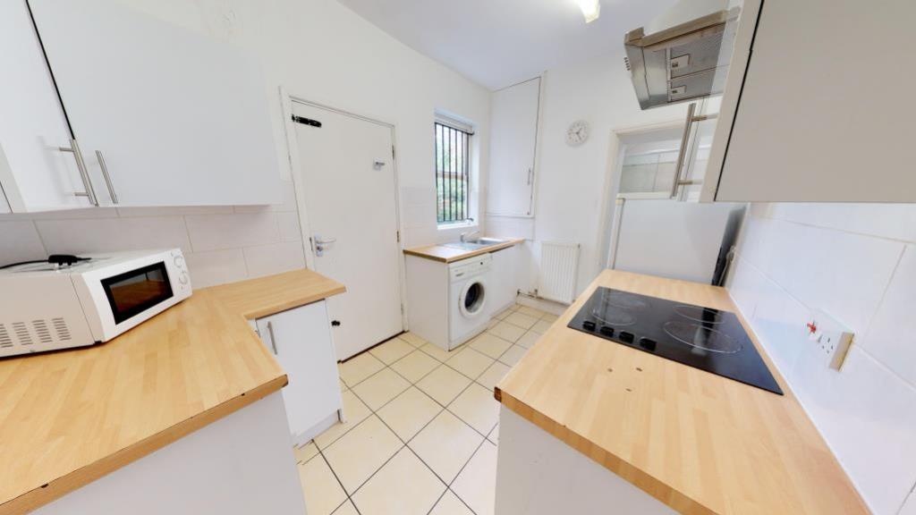 Room in a Shared House, Watkin St, NG3