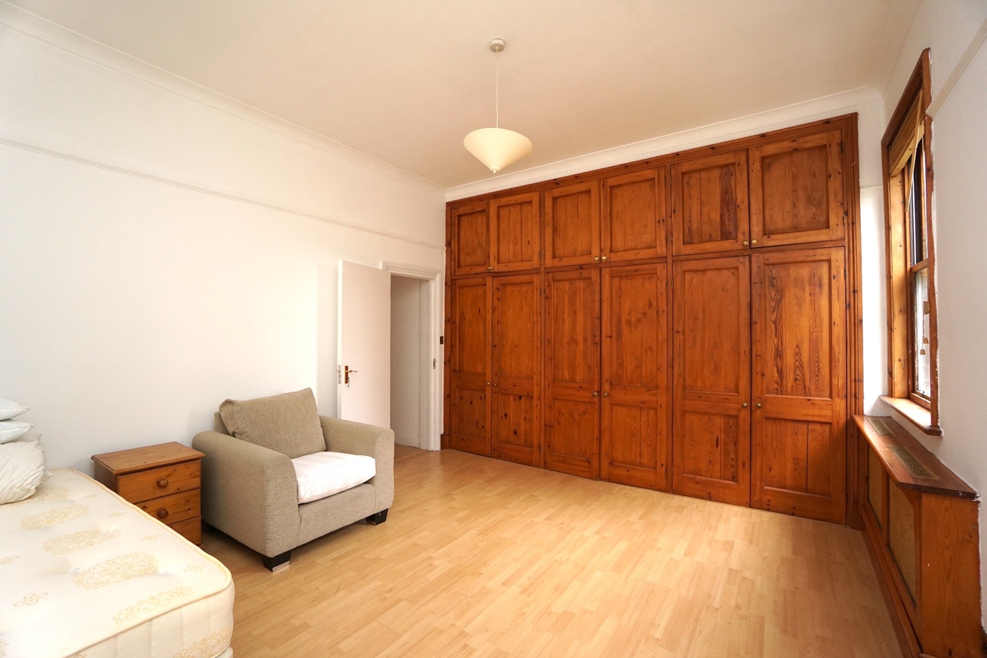 2 Bed Flat, Wray Crescent, N4 photo 4