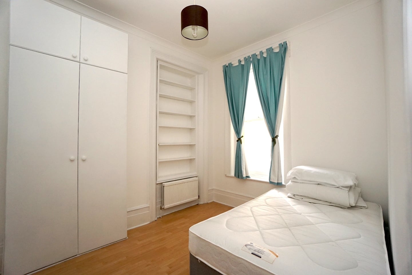 2 Bed Flat, Wray Crescent, N4 photo 5