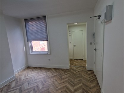 Studio Flat, Heber Road, NW2