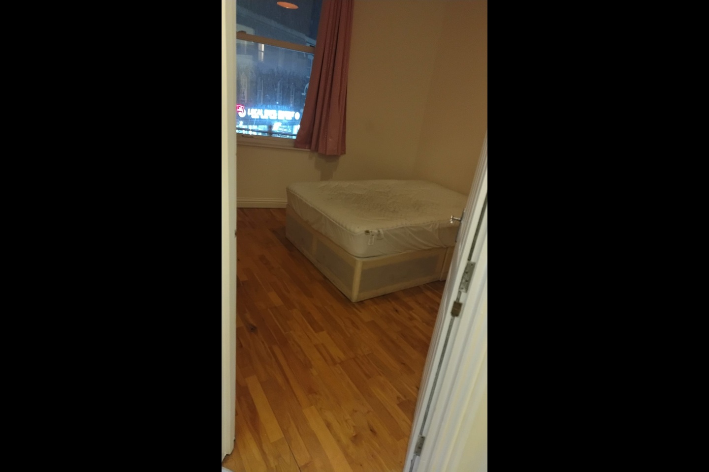 1 Bed Flat, Stoke Newington Rd, N16 photo 5