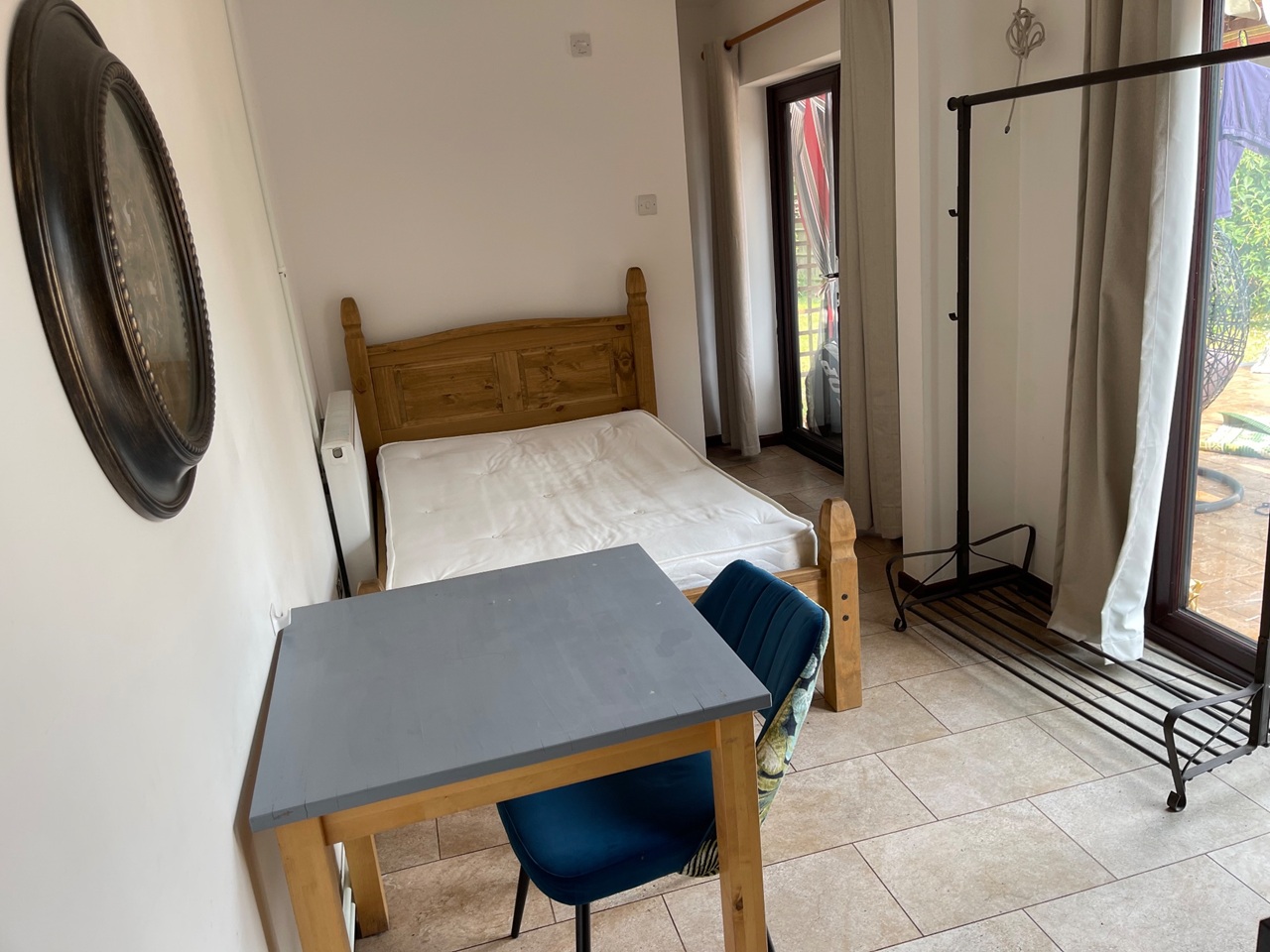 Studio Flat, The Slade, OX3