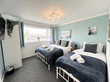 4 Bed Terraced House, Handforth Lane, WA7