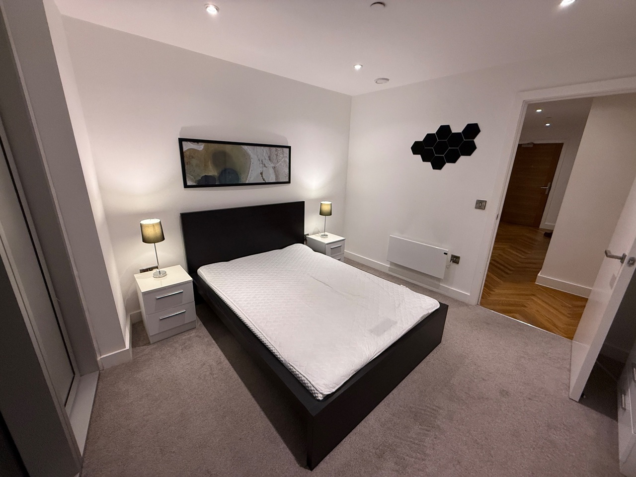 2 Bed Flat, Owen St, M15 photo 5