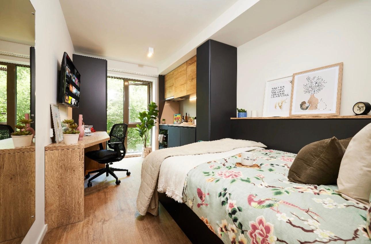 1 Bed Flat, De Montfort Way, CV4