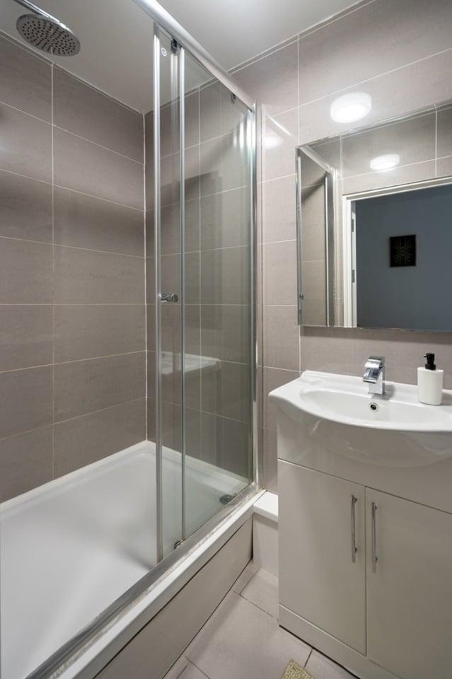Room in a Shared House, Bethnal Green Road, E2 photo 2