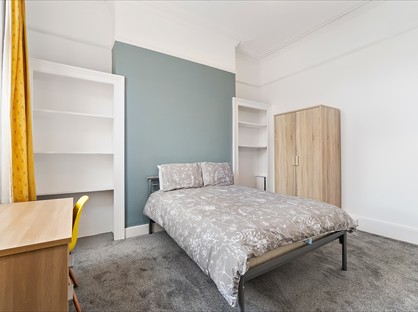 Room in a Shared House, North Road East, PL4