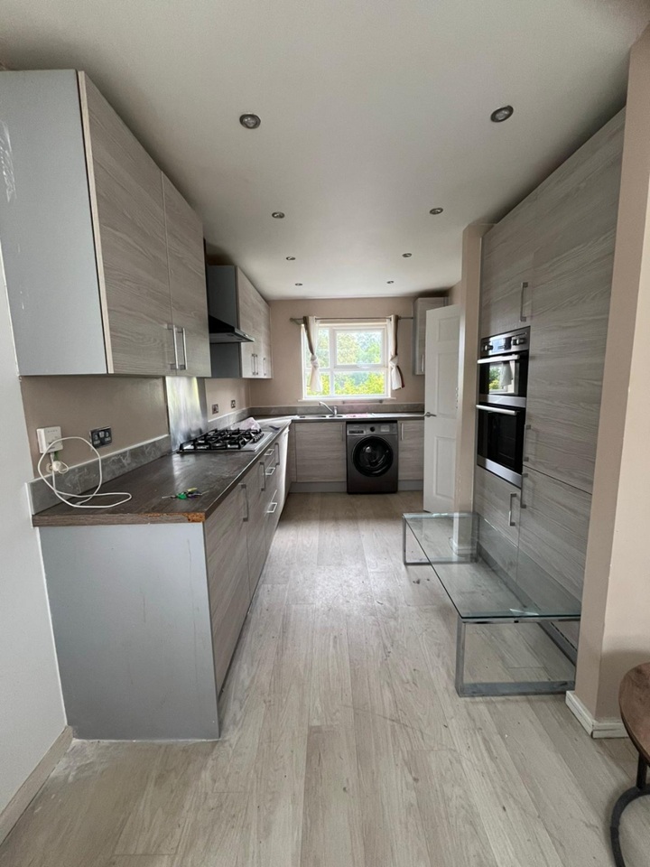 4 Bed Detached House, Delaney Way, M7 photo 3