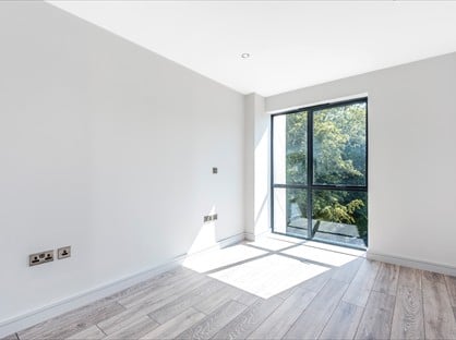 2 Bed Flat, Adelphi Court, SE20