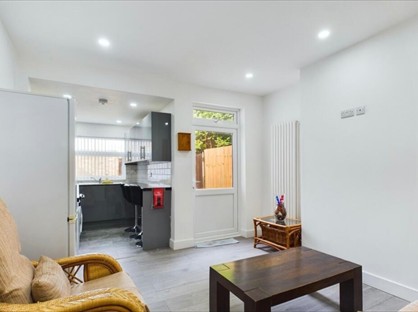 4 Bed Terraced House, Queens Road, NG9