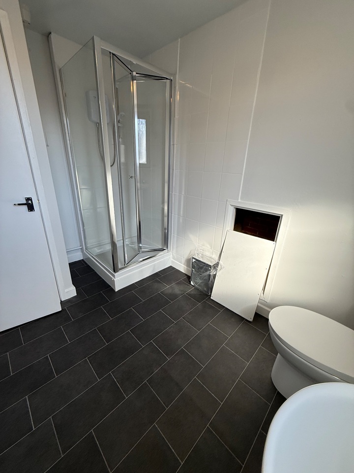 1 Bed Flat, Howard Road, SO15 photo 2