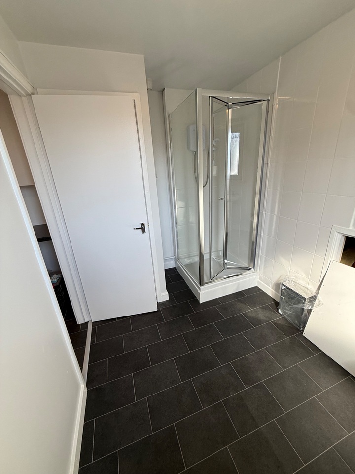 1 Bed Flat, Howard Road, SO15 photo 3