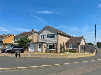 4 Bed Detached House, Parkway, PE27