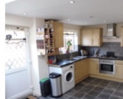 3 Bed Detached House, Morris Close, B27 photo 2