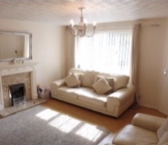 3 Bed Detached House, Morris Close, B27 photo 3