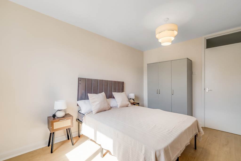 2 Bed Flat, Knoyle St, SE14 photo 2