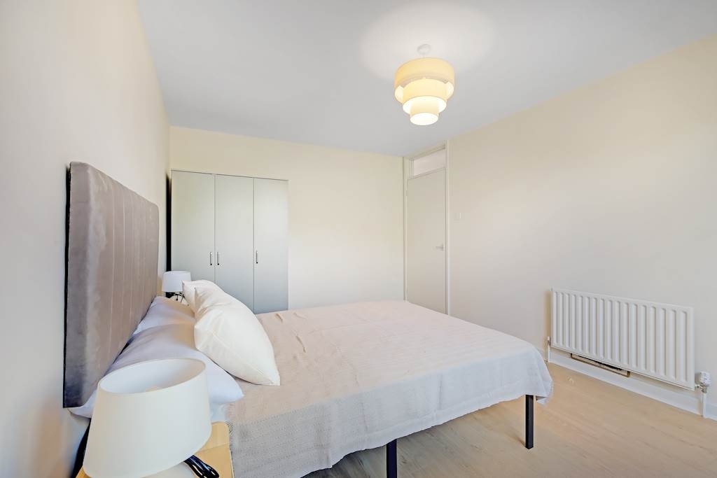 2 Bed Flat, Knoyle St, SE14 photo 4
