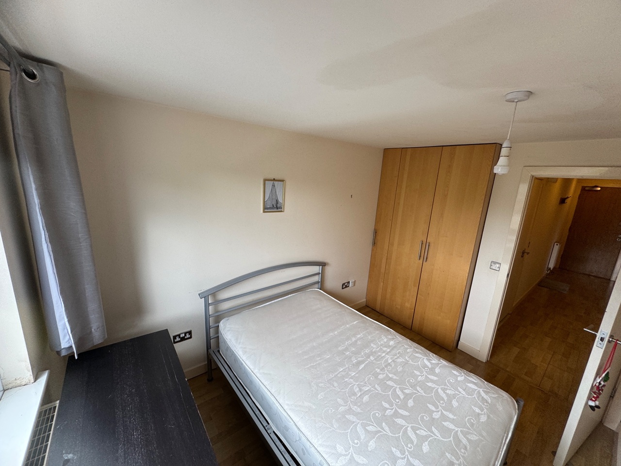 1 Bed Flat, The Eighth Day, M1 photo 2
