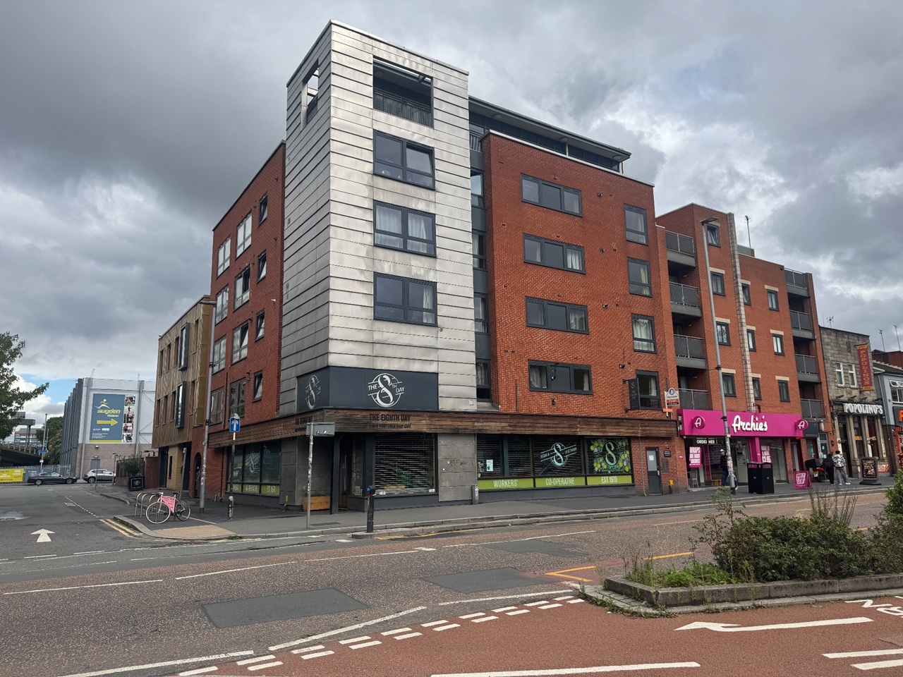 1 Bed Flat, The Eighth Day, M1