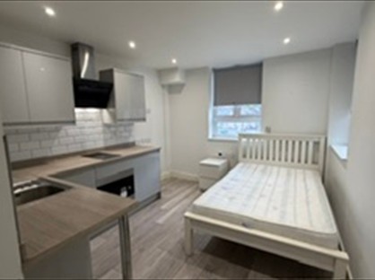 Studio Flat, Queens Road, CV1