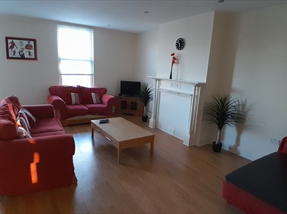 Room in a Shared Flat, Wellington Road, CH43