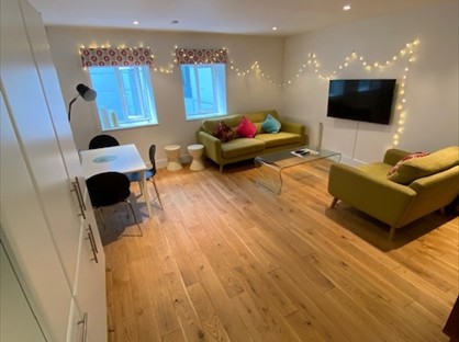 2 Bed Flat, Eagle Court, EC1M