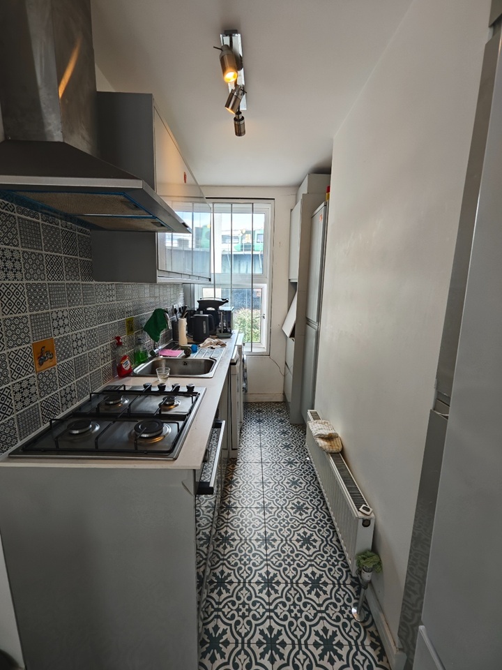 Room in a Shared House, Eversleigh Road, SW11