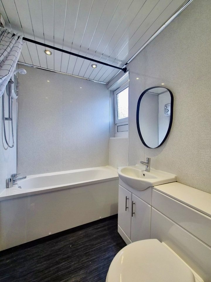 3 Bed Flat, Crofthill Road, G44